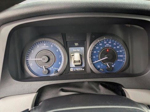 Used 2020 Toyota Sienna LE image 10
