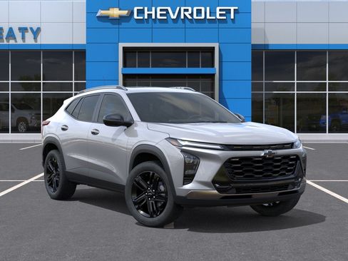 New 2026 Chevrolet Trax ACTIV w/ Sunroof Package FWD image 7