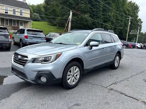 Used 2019 Subaru Outback 2.5i Premium AWD/4WD image 3