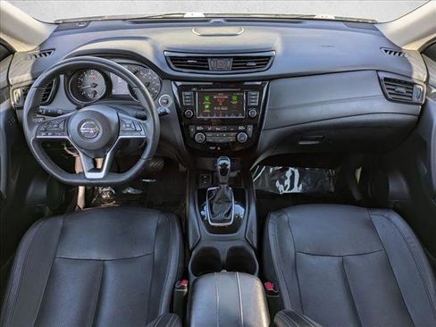 Used 2020 Nissan Rogue SL w/ Premium Package image 17