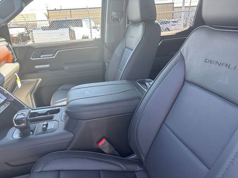 New 2026 GMC Sierra 1500 Denali w/ Technology Package image 14