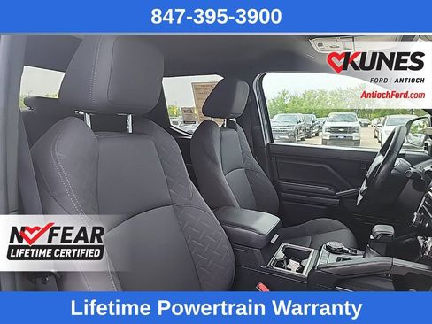 Used 2024 Toyota Tacoma SR5 AWD/4WD image 39