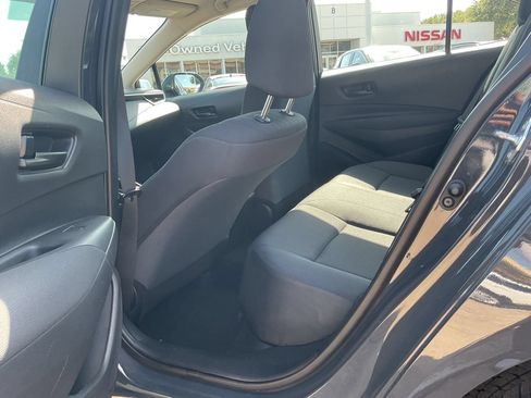 Used 2025 Toyota Corolla LE FWD image 13