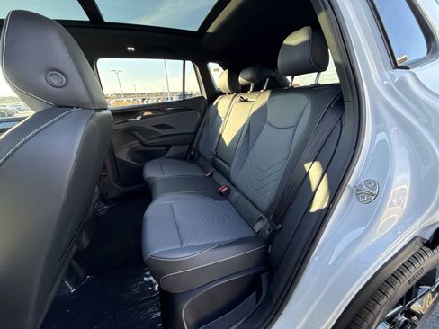 New 2026 Volkswagen Tiguan SE R-Line image 23