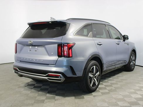 Used 2021 Kia Sorento S w/ Panoramic Sunroof Package image 39