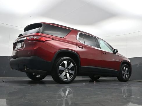 Certified 2019 Chevrolet Traverse LT w/ LT Premium Package AWD/4WD image 34