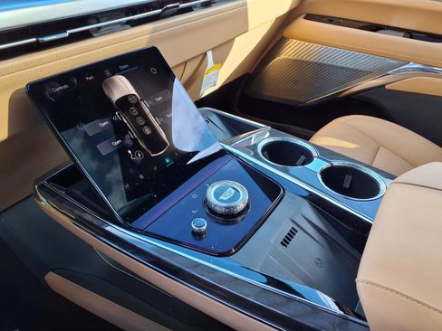 New 2025 Cadillac Escalade IQ Luxury 2 image 20