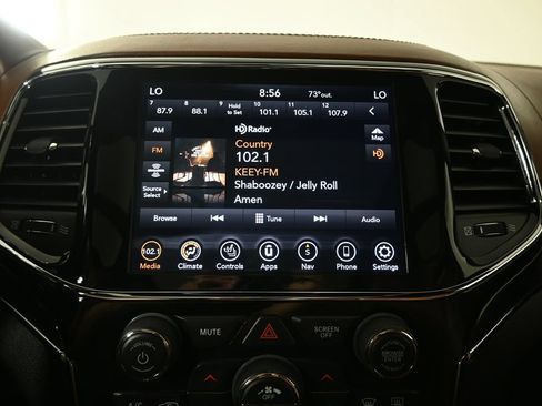 Used 2021 Jeep Grand Cherokee Overland AWD/4WD image 27