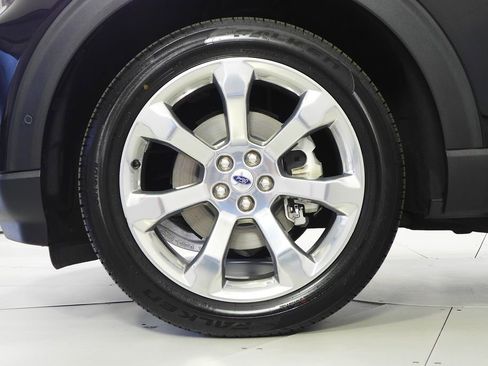 Used 2020 Ford Explorer Platinum w/ Premium Technology Package AWD/4WD image 5