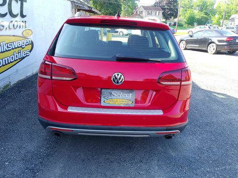 Used 2019 Volkswagen Golf Alltrack SEL AWD/4WD image 37