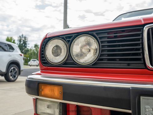 Used 1988 BMW 325i Convertible RWD image 68