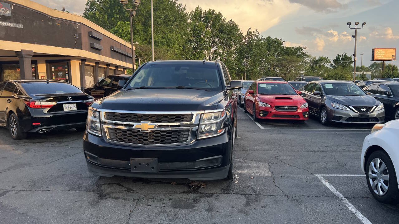Used 2017 Chevrolet Suburban LS AWD/4WD image 1