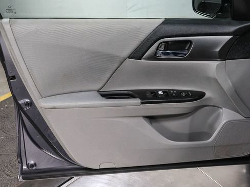 Used 2014 Honda Accord LX image 21