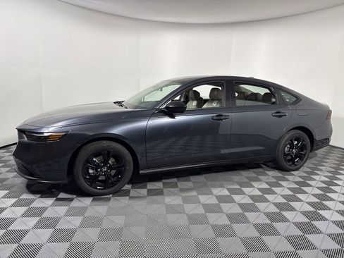 New 2025 Honda Accord SE image 3