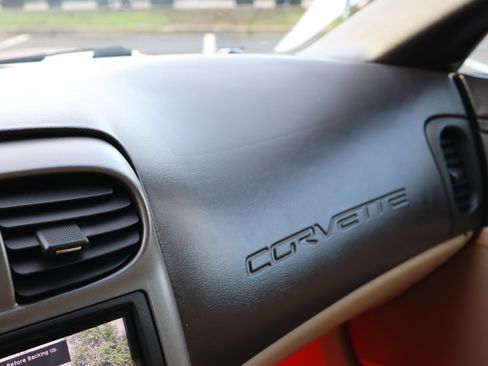 Used 2007 Chevrolet Corvette Convertible w/ Preferred Equipment Group RWD image 42