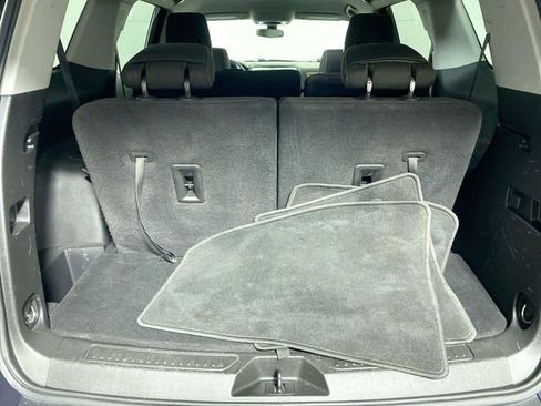 Used 2017 GMC Acadia SLE w/ Driver Alert Package I image 35