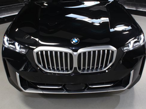 Used 2024 BMW X5 sDrive40i w/ Premium Package RWD image 8