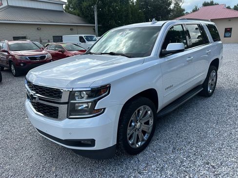 Used 2018 Chevrolet Tahoe LT w/ Luxury Package image 2
