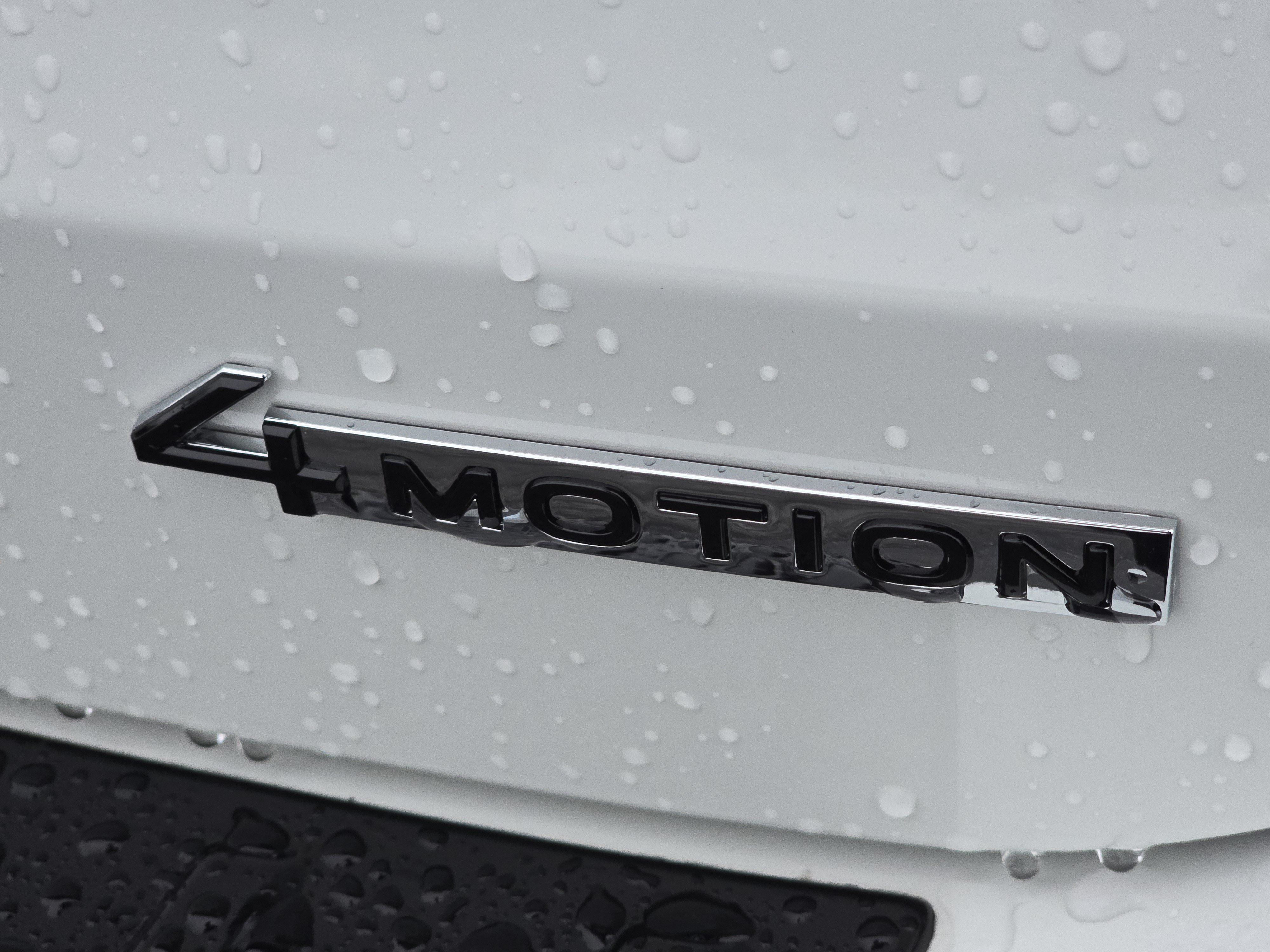 New 2026 Volkswagen Taos SE AWD/4WD image 15