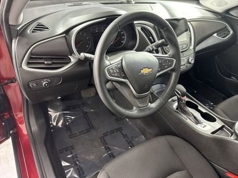 Used 2023 Chevrolet Malibu RS FWD image 21