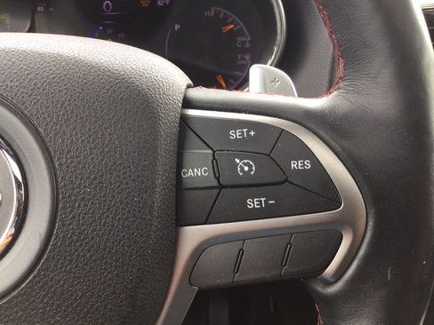 Used 2017 Jeep Grand Cherokee Trailhawk AWD/4WD image 25