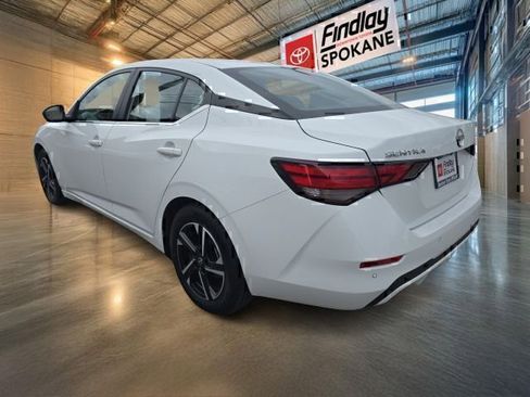 Used 2024 Nissan Sentra SV FWD image 4