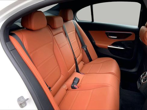 Used 2025 Mercedes-Benz C 300 4MATIC Sedan image 20