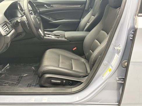 Used 2022 Honda Accord Sport image 11