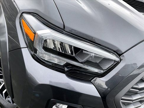 Used 2023 Toyota Tacoma TRD Sport image 29
