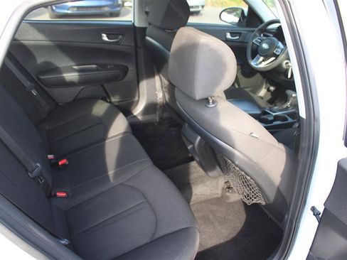 Used 2019 Kia Optima LX FWD image 12