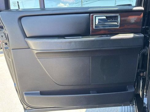 Used 2017 Lincoln Navigator L Reserve AWD/4WD image 24