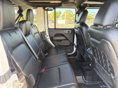 Used 2021 Jeep Wrangler Unlimited Rubicon image 28