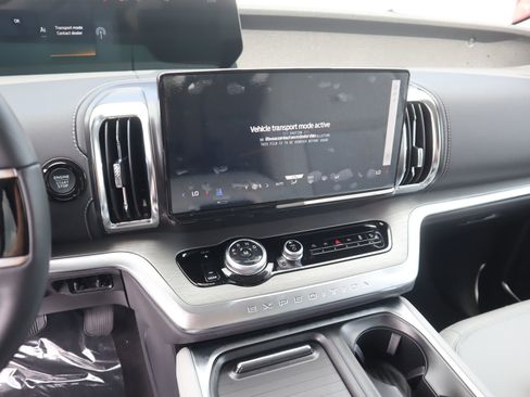 New 2026 Ford Expedition Platinum AWD/4WD image 5