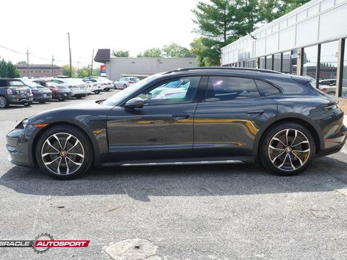 Used 2022 Porsche Taycan 4 Cross Turismo AWD/4WD image 4