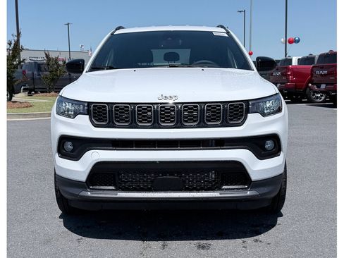 New 2026 Jeep Compass Latitude image 2