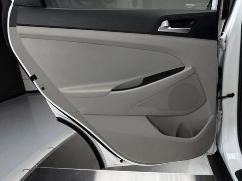 Used 2019 Hyundai Tucson Value FWD image 15