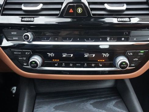 Used 2023 BMW 540i xDrive w/ Premium Package image 63