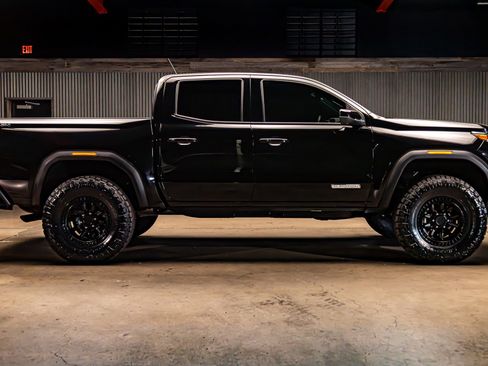 Used 2025 GMC Canyon Elevation w/ Convenience Package image 11