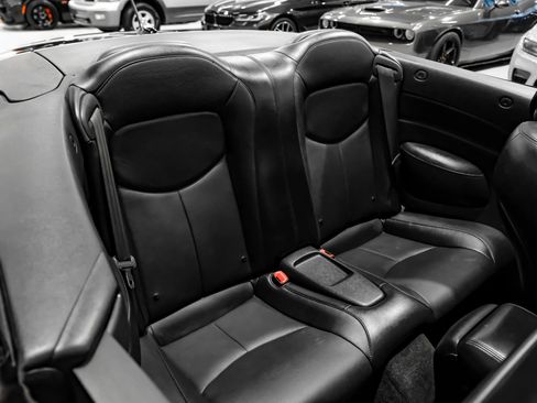 Used 2011 INFINITI G37 Convertible w/ Premium Pkg RWD image 32