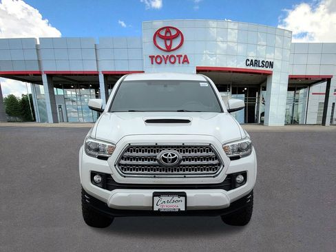 Used 2016 Toyota Tacoma TRD Sport w/ Towing Package image 6