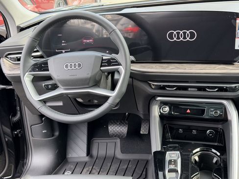 New 2025 Audi Q5 Prestige image 19