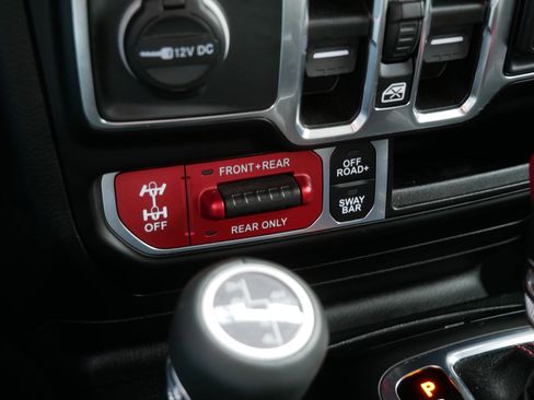 Used 2023 Jeep Gladiator Rubicon w/ LED Lighting Group image 29