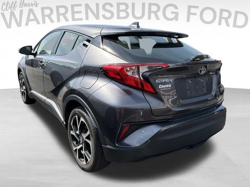 Used 2021 Toyota C-HR XLE FWD image 5