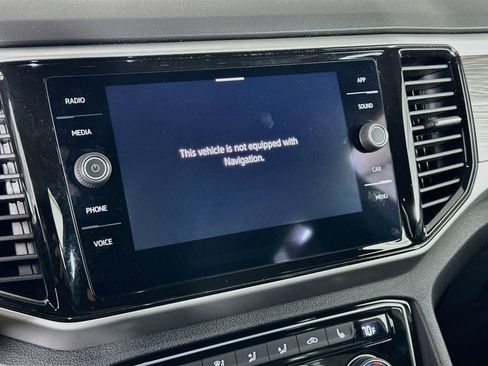 Used 2023 Volkswagen Atlas Cross Sport SE w/ Panoramic Sunroof Package FWD image 22