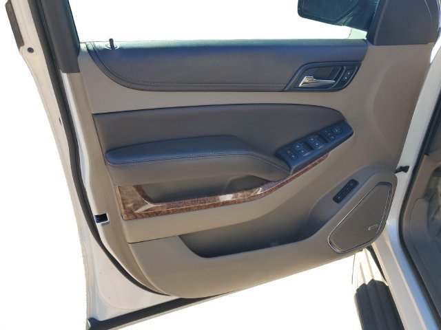 Used 2018 Chevrolet Suburban Premier RWD image 13