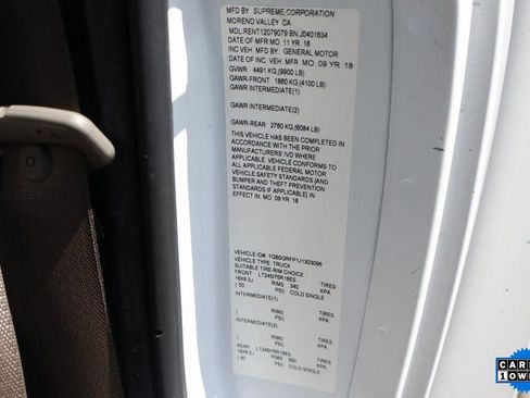 Used 2018 Chevrolet Express 3500 image 34