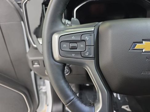 Used 2025 Chevrolet Silverado 1500 LTZ AWD/4WD image 17