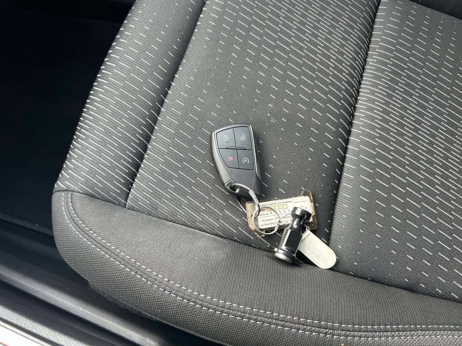 Used 2025 Chevrolet Equinox LT FWD image 18