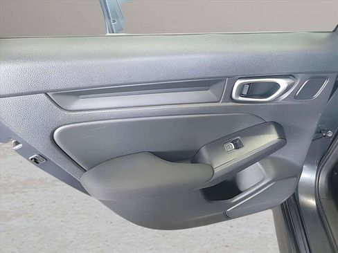Used 2023 Honda Civic LX image 17