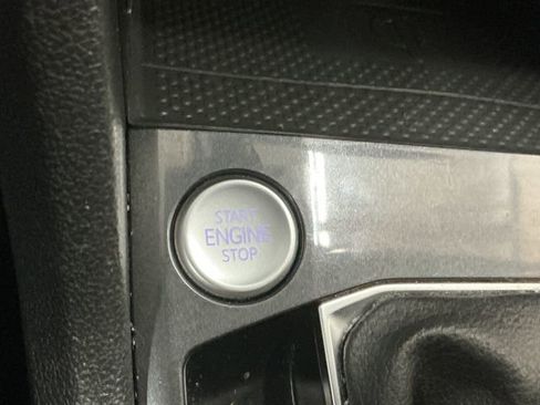 Used 2022 Volkswagen Tiguan SE R-Line image 69